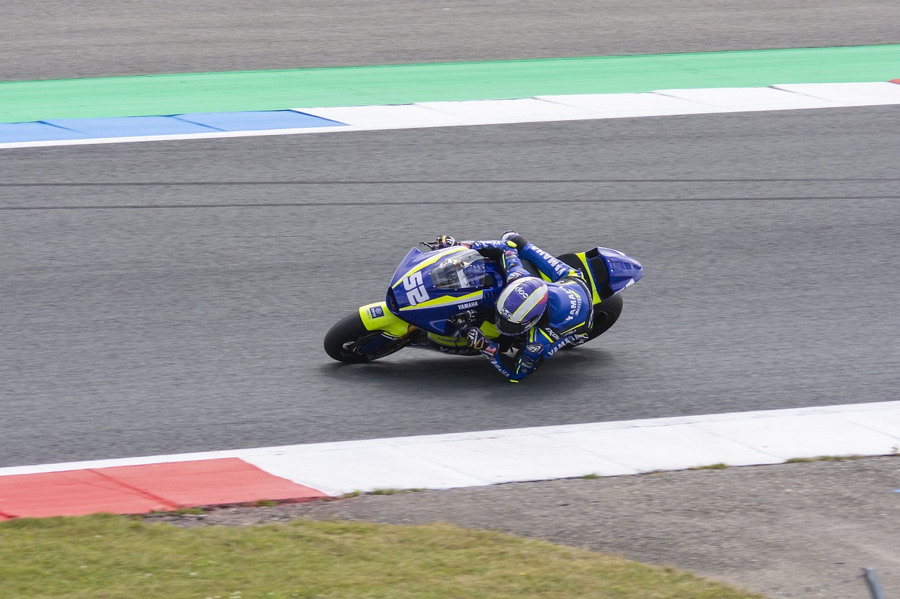 湖人惜败公牛117-119，雷霆豪取8连胜，火箭击败爵士，西部排名更新.